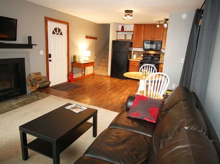 11723 Snowpeak Way , Unit #567, Truckee, CA 96161 Photo