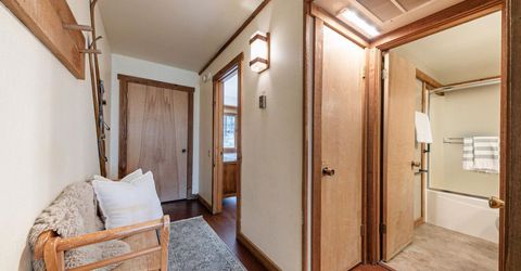 4065 Coyote Fork , Truckee, CA 96161 Photo
