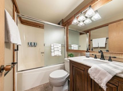 4065 Coyote Fork , Truckee, CA 96161 Photo