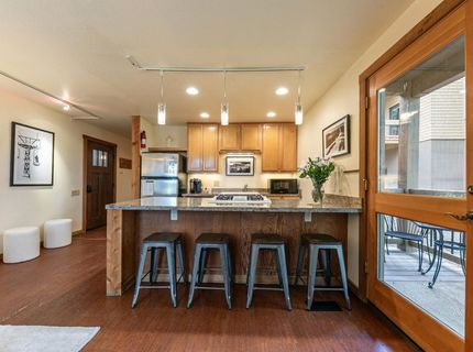 4065 Coyote Fork , Truckee, CA 96161 Photo