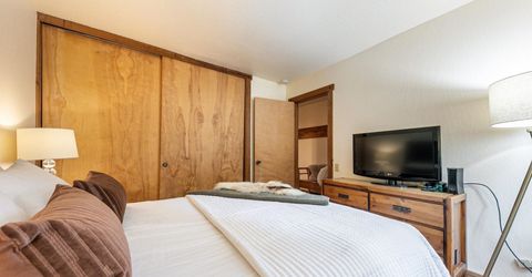 4065 Coyote Fork , Truckee, CA 96161 Photo