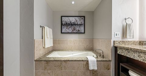 13051 Ritz Carlton Highlands Ct , Unit #4307, Truckee, CA 96161 Photo