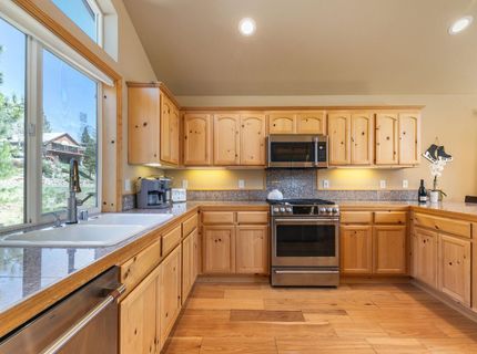 12983 Stockholm Way, Truckee, CA 96161 Photo