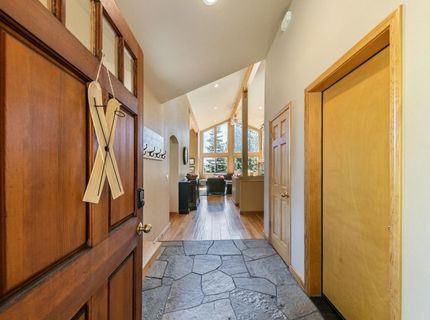 12983 Stockholm Way, Truckee, CA 96161 Photo