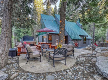 10380 Washoe Road , Truckee, CA 96161 Photo