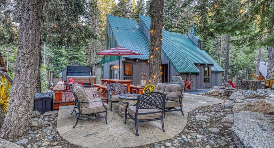 10380 Washoe Road , Truckee, CA 96161 Photo