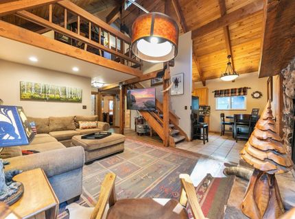 10380 Washoe Road , Truckee, CA 96161 Photo