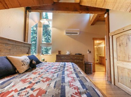 10380 Washoe Road , Truckee, CA 96161 Photo