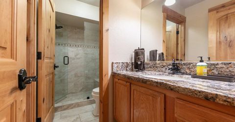 10380 Washoe Road , Truckee, CA 96161 Photo