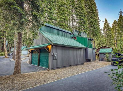 10380 Washoe Road , Truckee, CA 96161 Photo