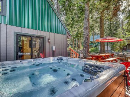 10380 Washoe Road , Truckee, CA 96161 Photo