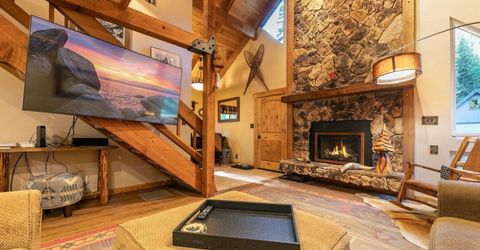 10380 Washoe Road , Truckee, CA 96161 Photo