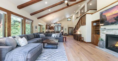 14141 Tyrol Road, Truckee, CA 96161 Photo