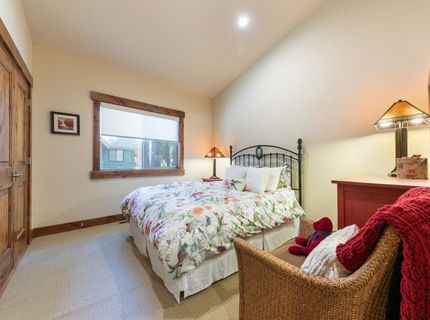 14141 Tyrol Road, Truckee, CA 96161 Photo