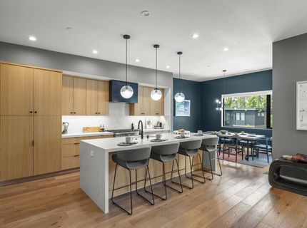 300 Palisades Circle , Olympic Valley, CA 96146 Photo