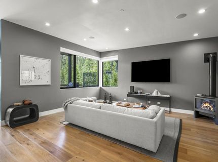 300 Palisades Circle , Olympic Valley, CA 96146 Photo