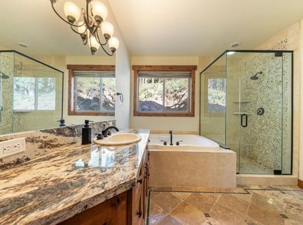 8520 River Road , Truckee, CA 96161 Photo