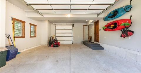 8520 River Road , Truckee, CA 96161 Photo