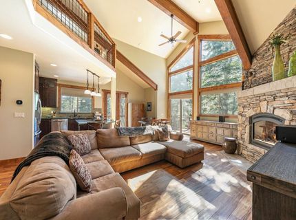 8520 River Road , Truckee, CA 96161 Photo