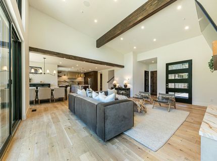 10541 Brickell Court , Truckee, CA 96161 Photo