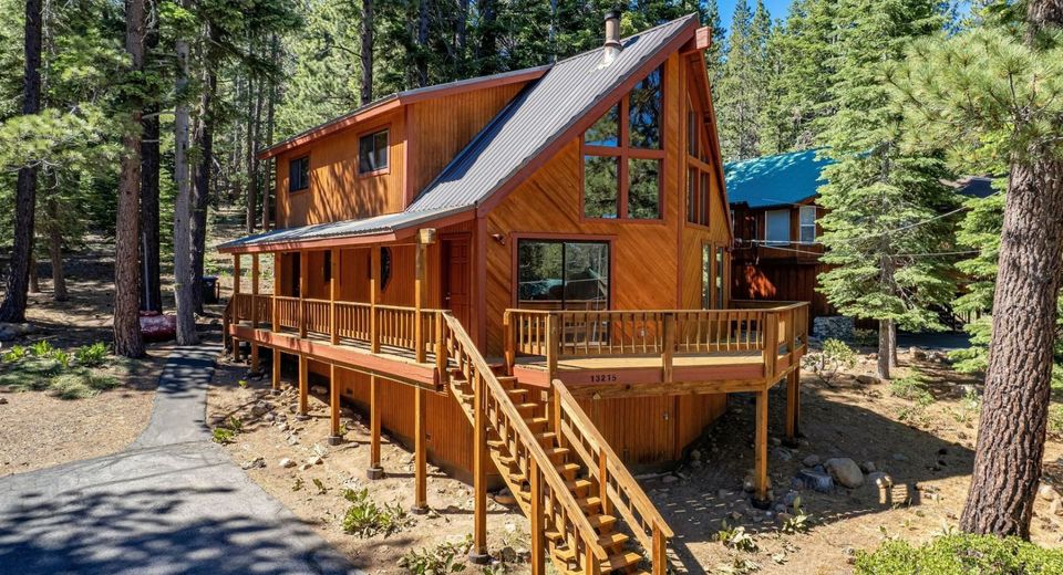 13215 Hansel Avenue, Truckee, CA 96161 Photo