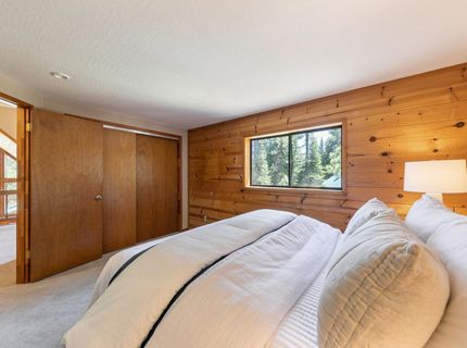 13215 Hansel Avenue, Truckee, CA 96161 Photo