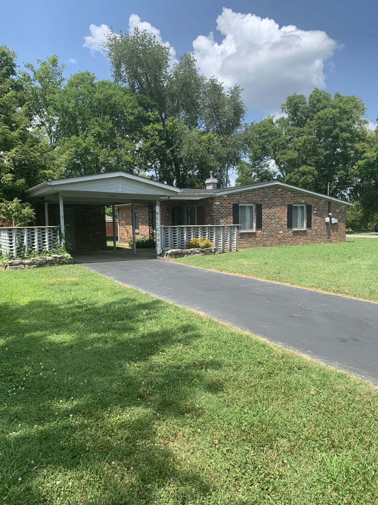 904 Rackley Dr , Pulaski, TN 38478 Main Photo