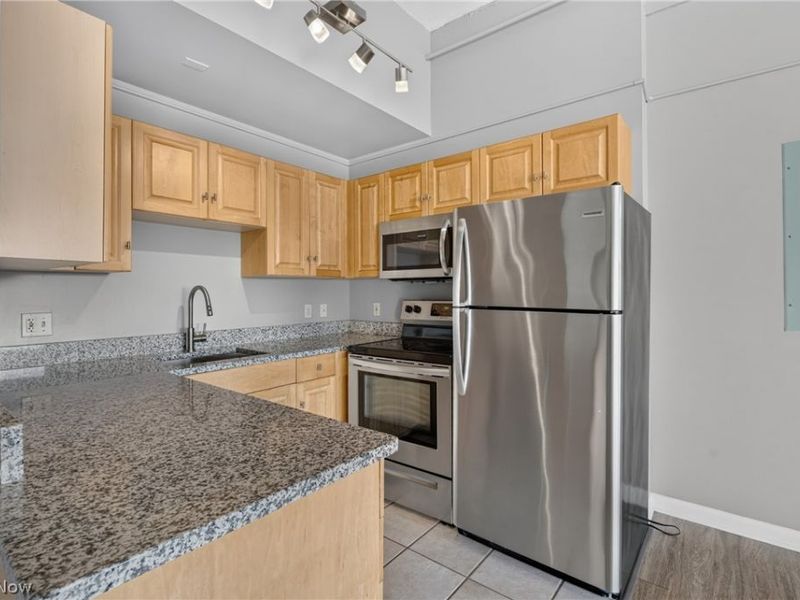 1900 Euclid Avenue, Unit 404, Cleveland, OH 44115 Photo 7