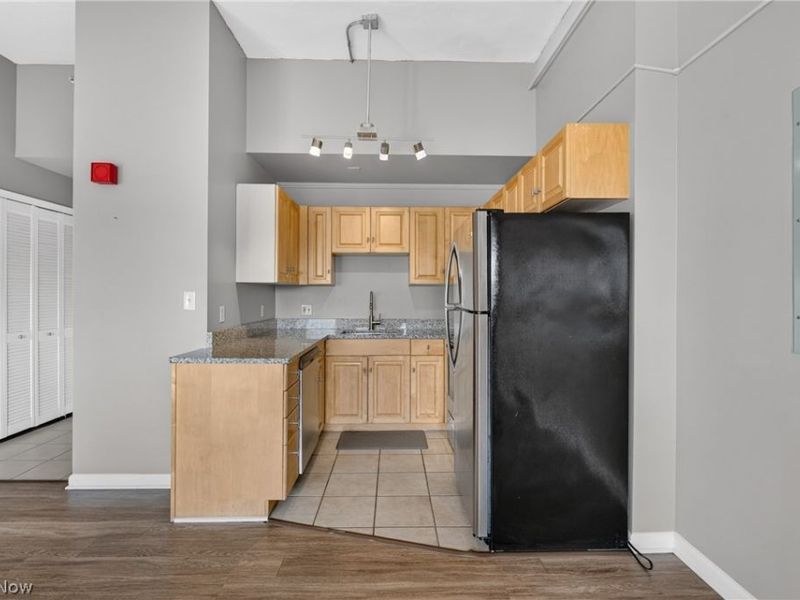1900 Euclid Avenue, Unit 404, Cleveland, OH 44115 Photo 9