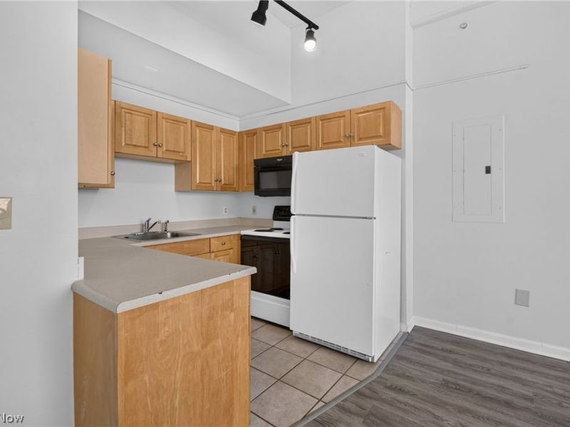 1900 Euclid Avenue, Unit 604, Cleveland, OH 44115 Photo 8