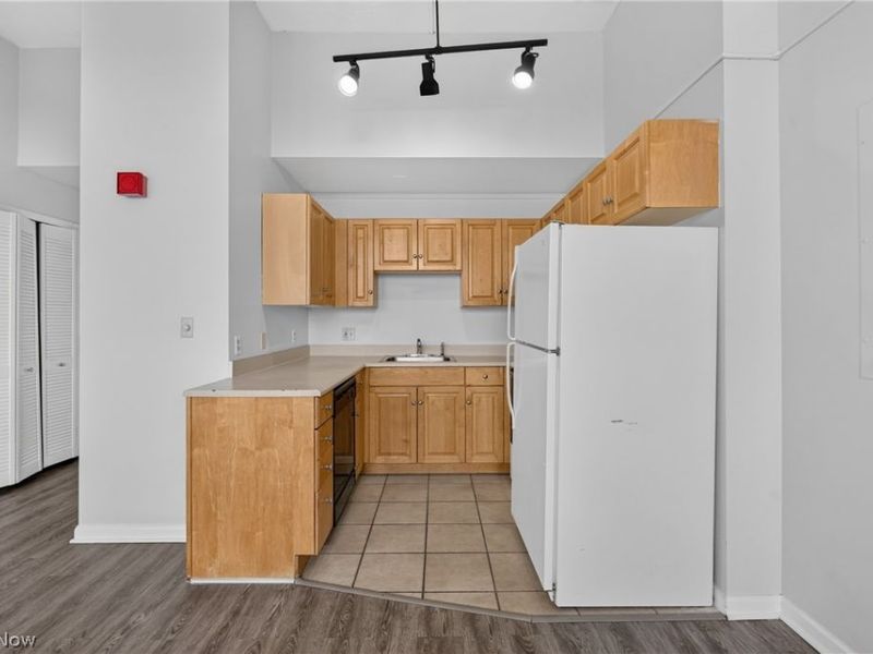 1900 Euclid Avenue, Unit 604, Cleveland, OH 44115 Photo 9