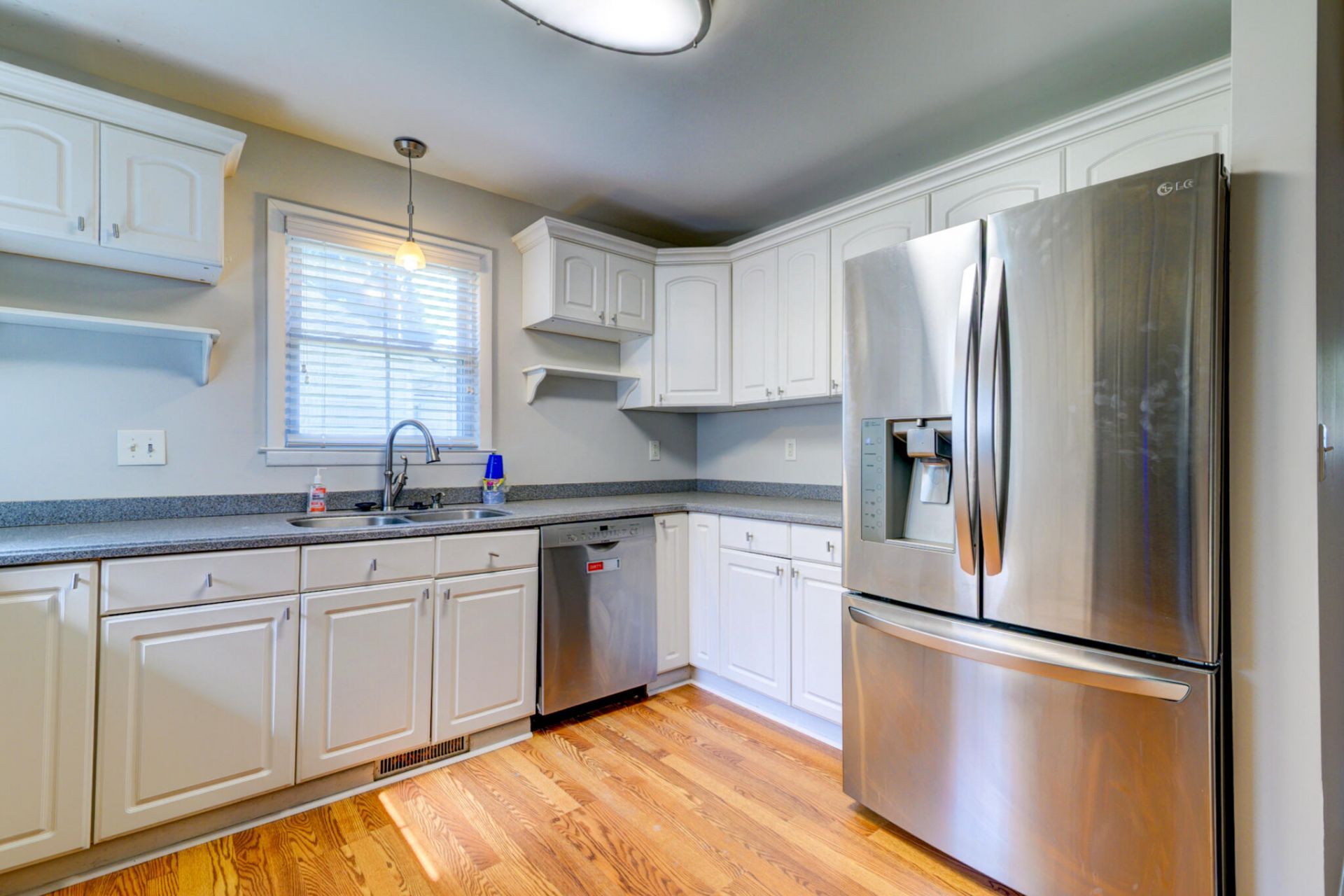 4813 Park Place Photo 11