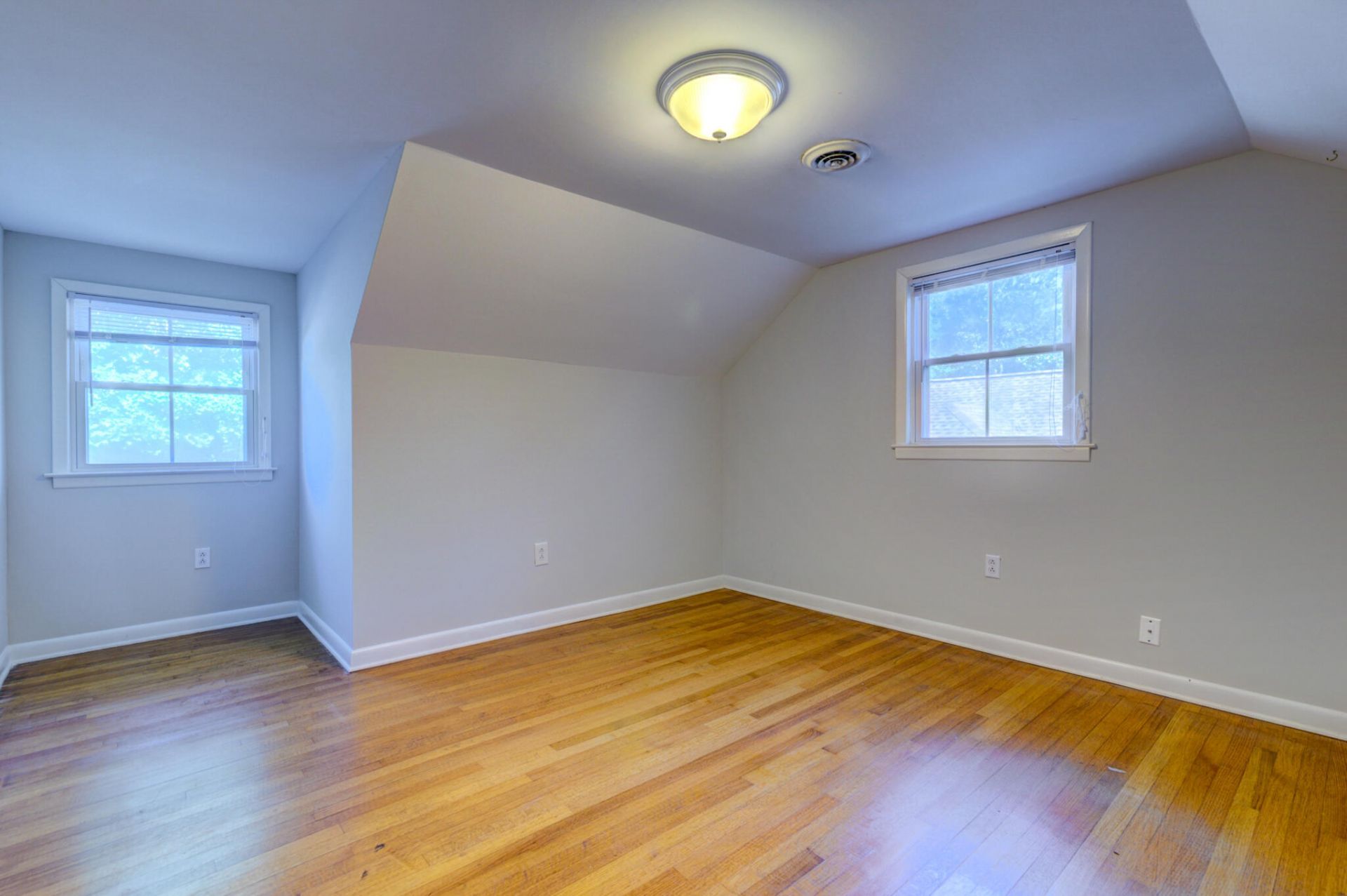 4813 Park Place Photo 33
