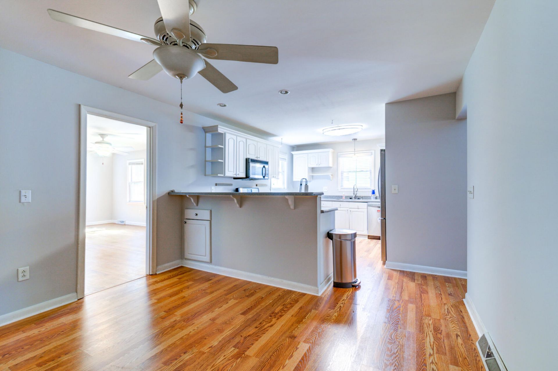 4813 Park Place Photo 8