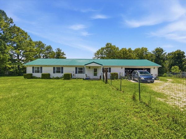 21 Westwind Road , Elkland, MO 65644