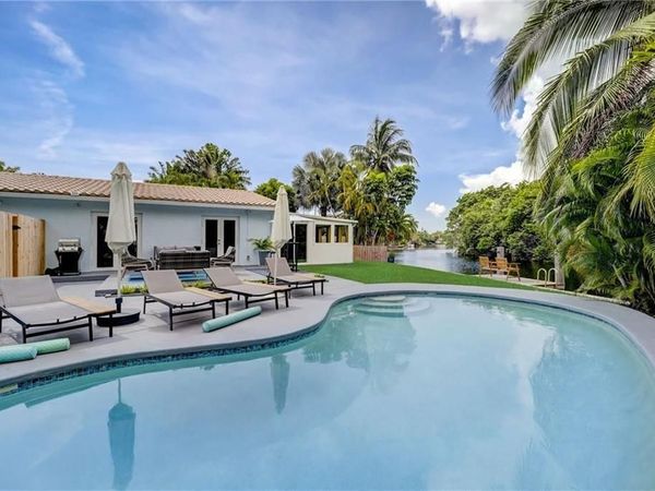 50 NE 30th Court, Unit 1-2, Wilton Manors, FL 33334