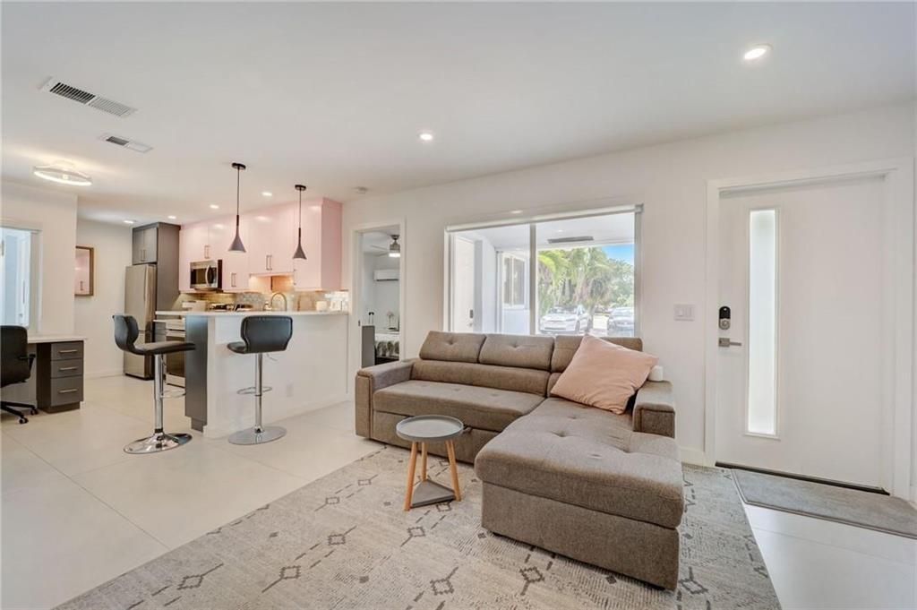50 NE 30th Court, Unit 1-2, Wilton Manors, FL 33334 Photo