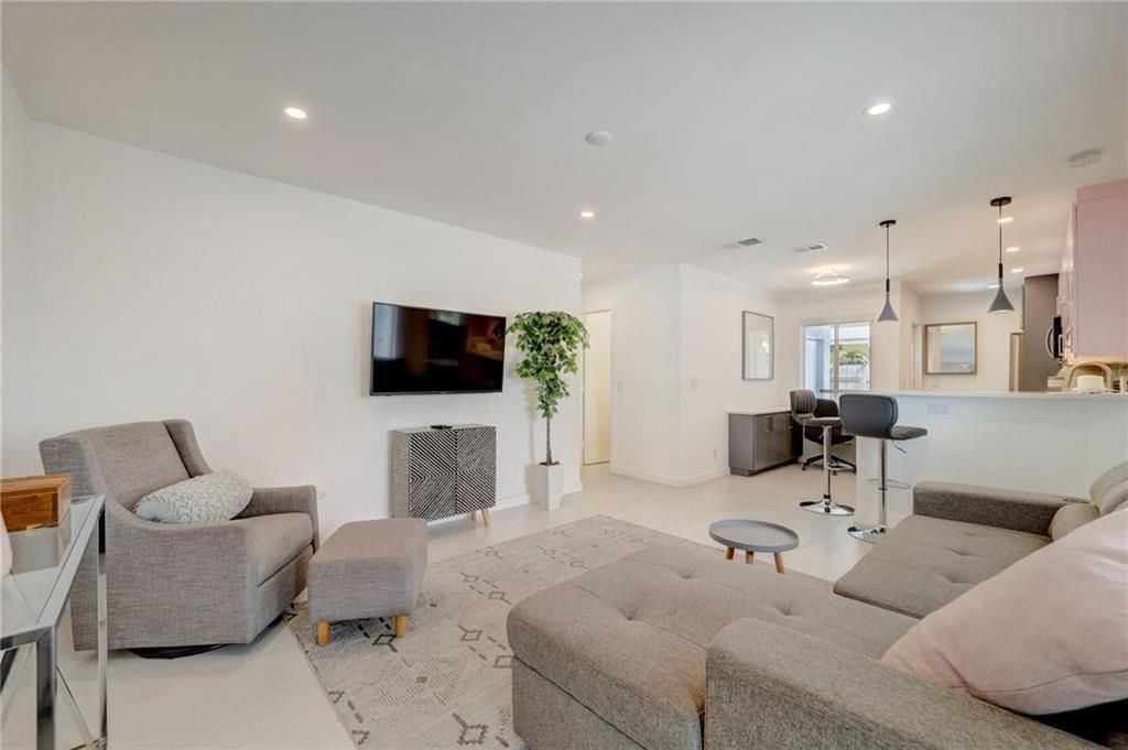 50 NE 30th Court, Unit 1-2, Wilton Manors, FL 33334 Photo