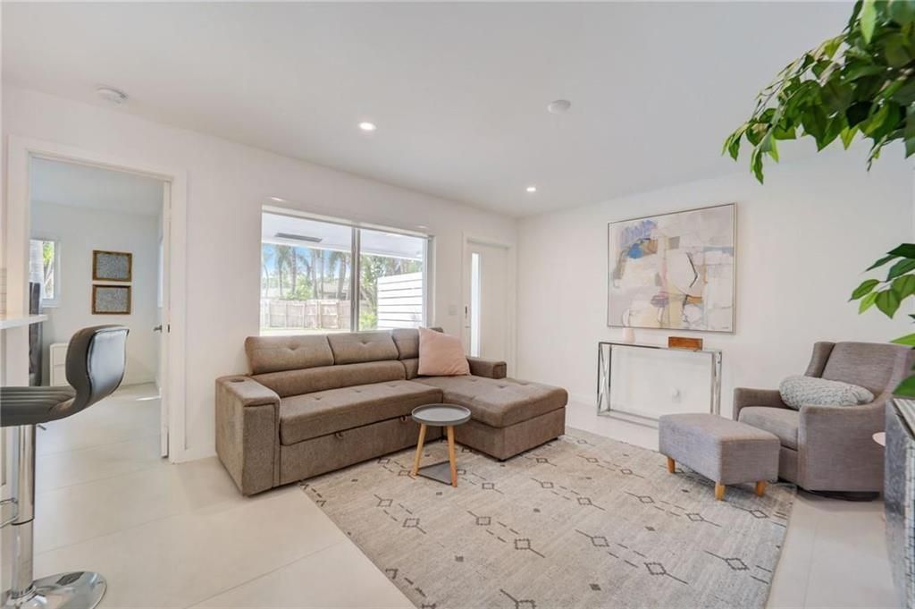 50 NE 30th Court, Unit 1-2, Wilton Manors, FL 33334 Photo
