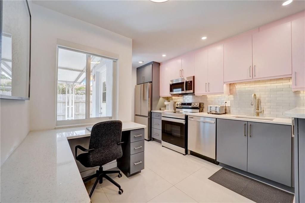 50 NE 30th Court, Unit 1-2, Wilton Manors, FL 33334 Photo