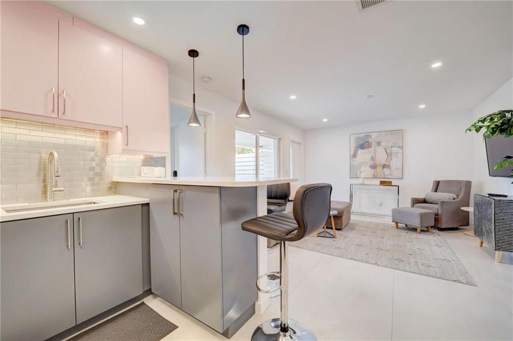 50 NE 30th Court, Unit 1-2, Wilton Manors, FL 33334 Photo