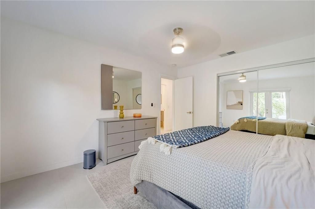 50 NE 30th Court, Unit 1-2, Wilton Manors, FL 33334 Photo