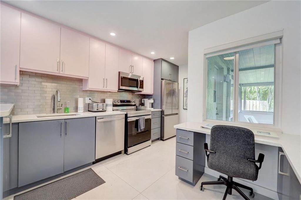 50 NE 30th Court, Unit 1-2, Wilton Manors, FL 33334 Photo