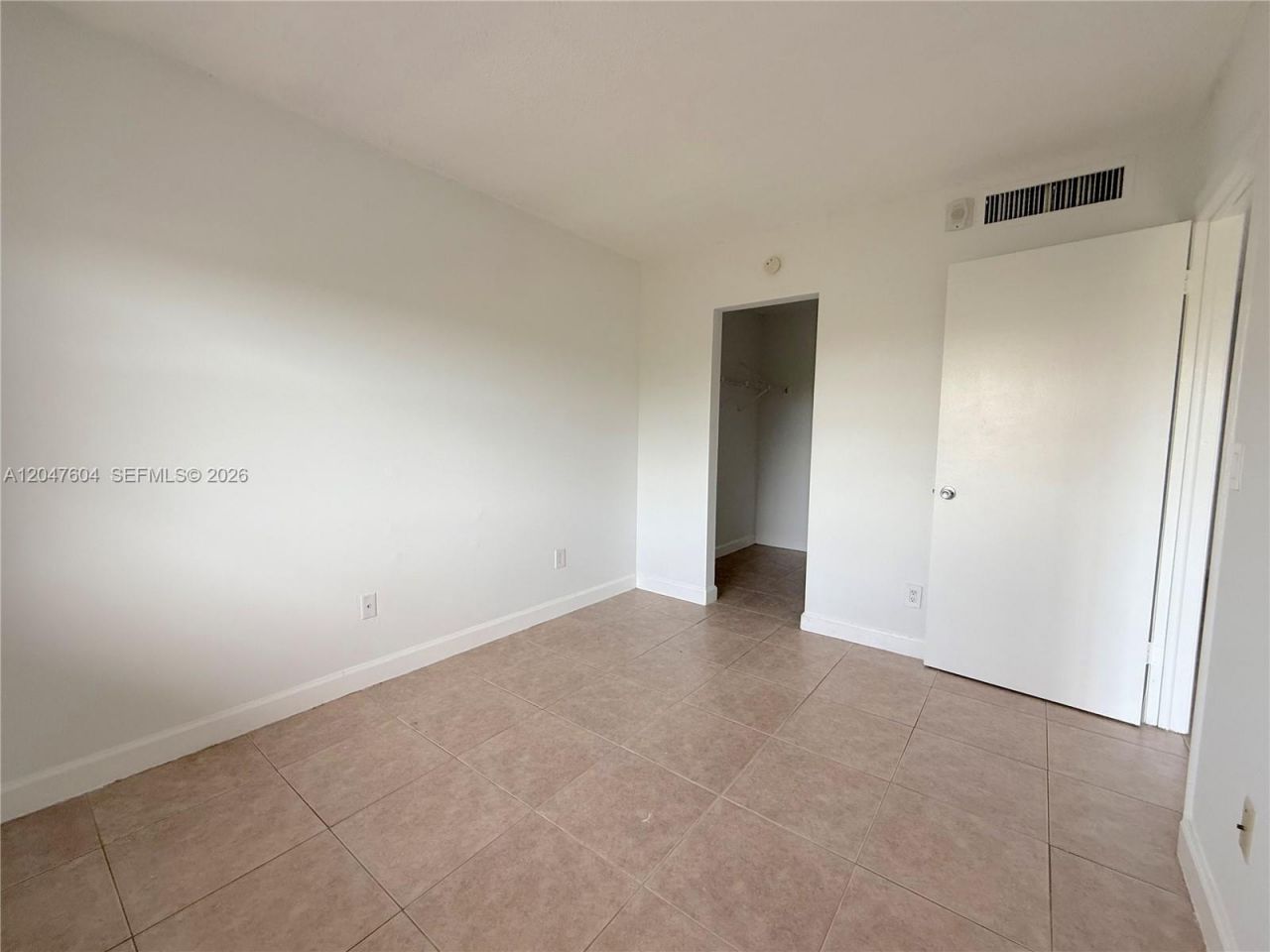 8260 SW 210th St , Unit 315, Cutler Bay, FL 33189 Photo