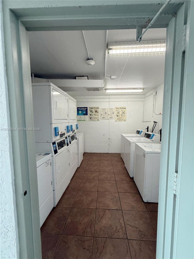 8260 SW 210th St , Unit 315, Cutler Bay, FL 33189 Photo