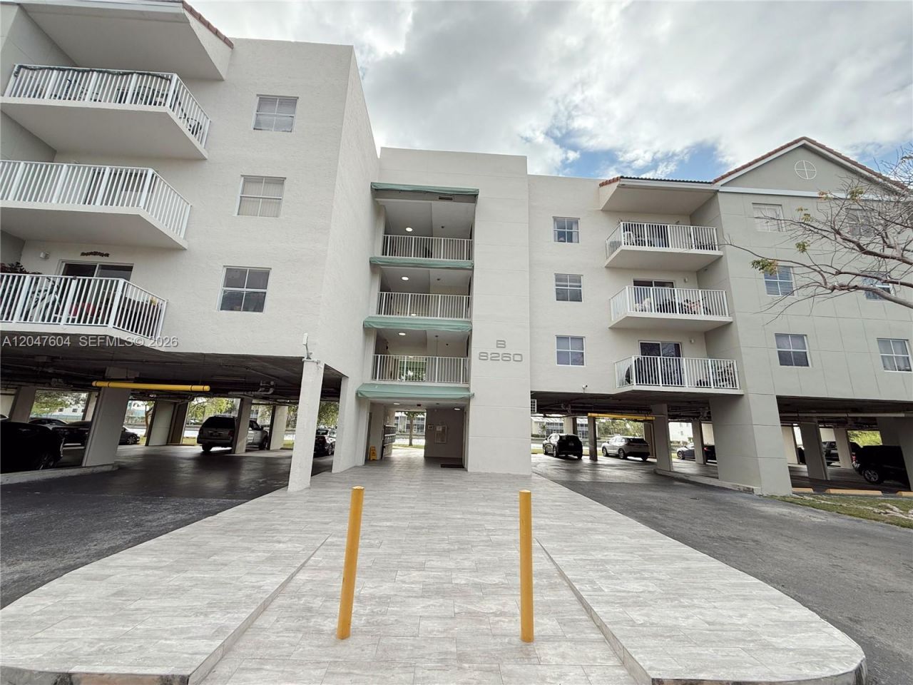 8260 SW 210th St , Unit 315, Cutler Bay, FL 33189 Photo