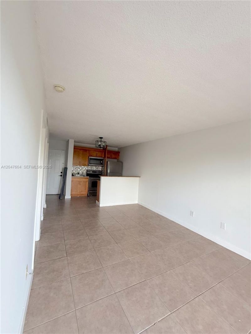 8260 SW 210th St , Unit 315, Cutler Bay, FL 33189 Photo