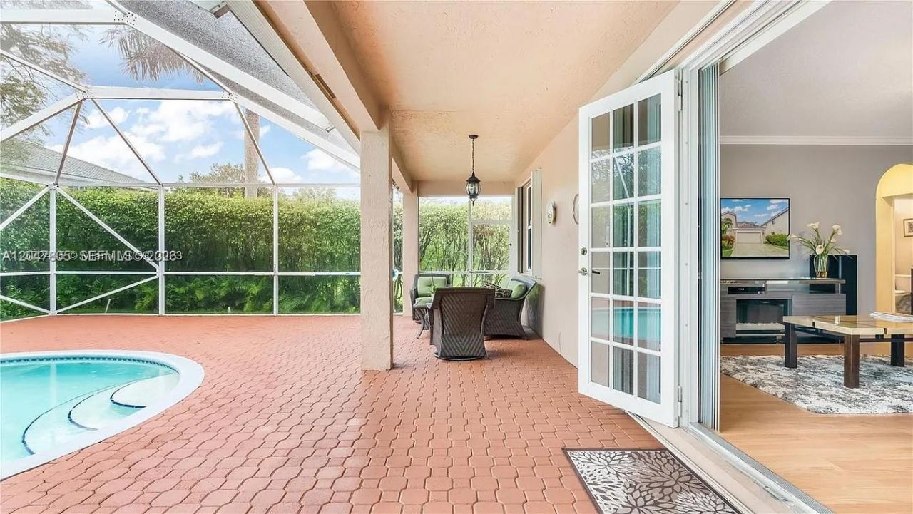 1714 Royal Grove Way , Unit -, Weston, FL 33327 Photo
