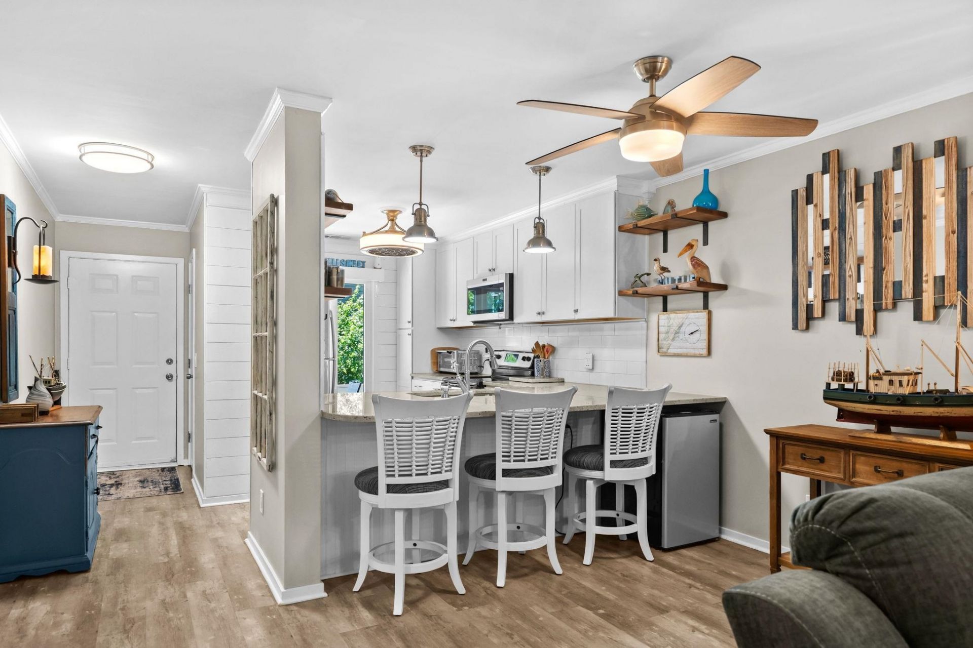 812 Villas Ct.  Photo 14