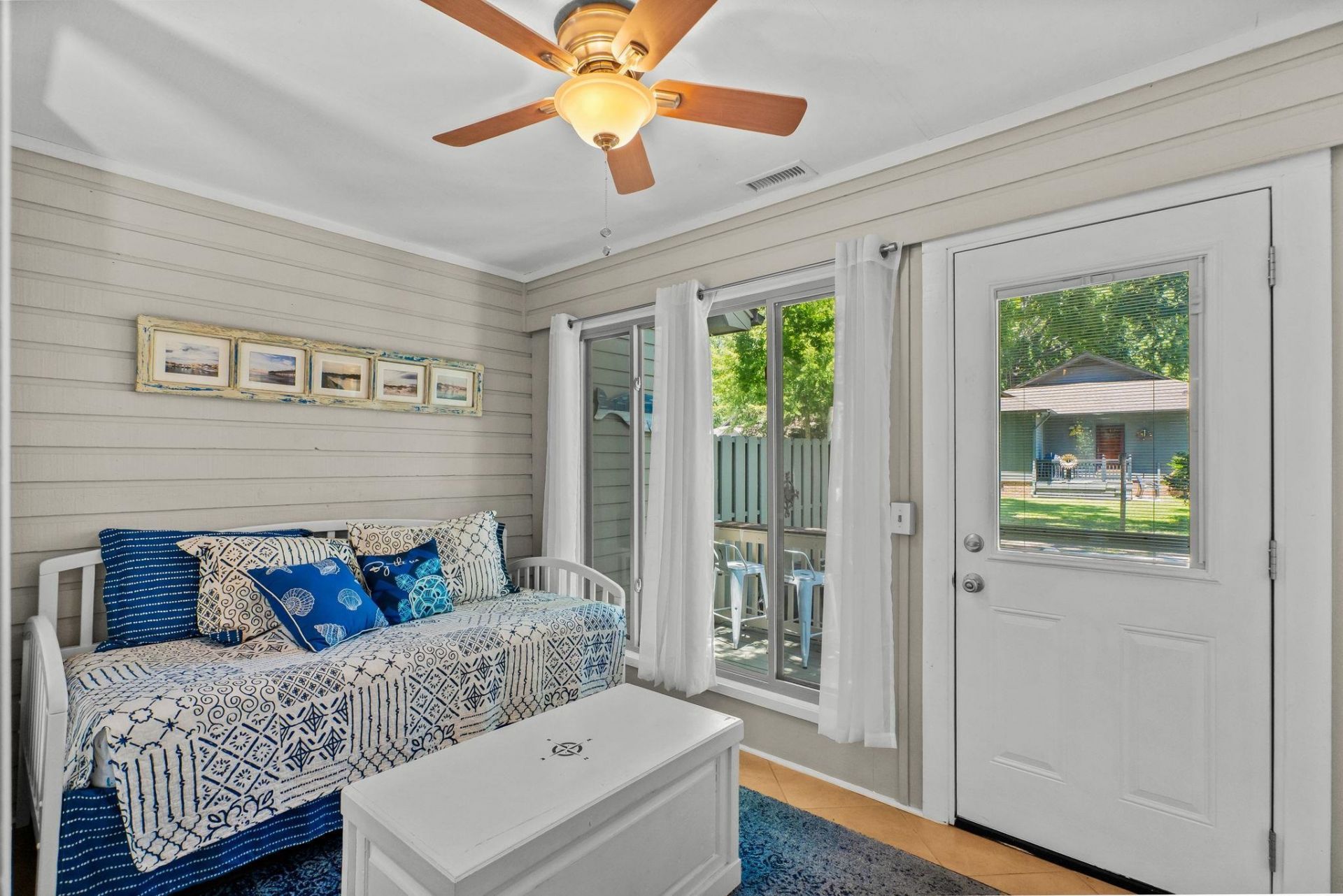 812 Villas Ct.  Photo 20